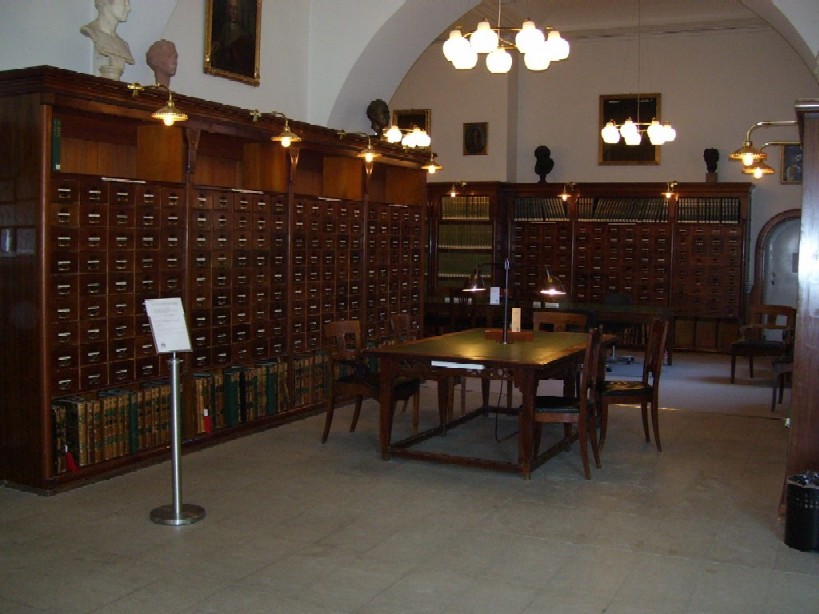 Obr. 7: Interiér historické části knihovny