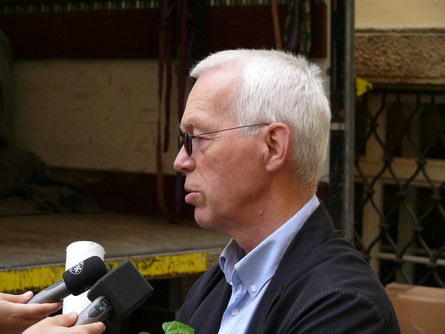 Ing. Martin Svoboda při rozhovoru s novináři